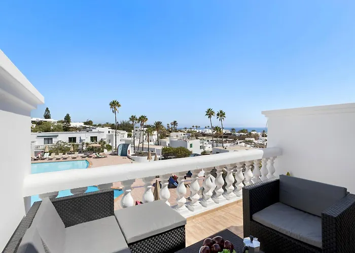 Apartment Home2book Cozy Terrace Pool