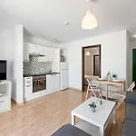 Home2book Cozy Terrace Pool Appartement